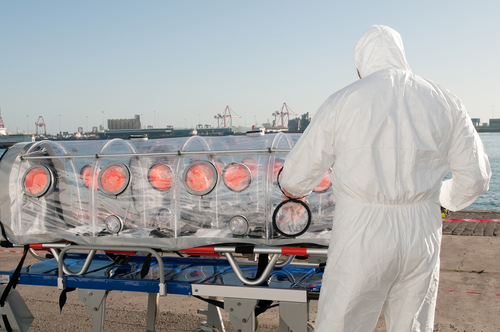 Rekommendationerna för hur misstänkta fall av ebola ska hanteras uppdateras kontinuerligt av ansvariga myndigheter. Foto: Shutterstock